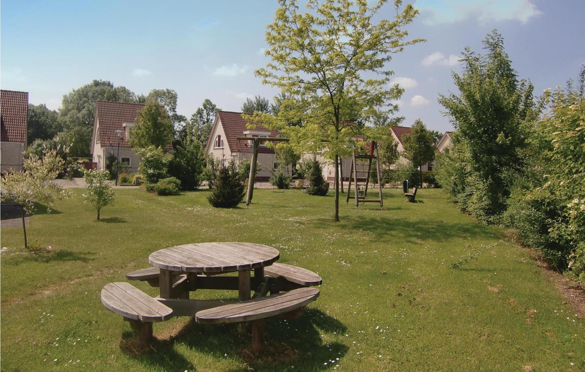 Porta Isola - Villa Land 127 Stevensweert Екстер'єр фото